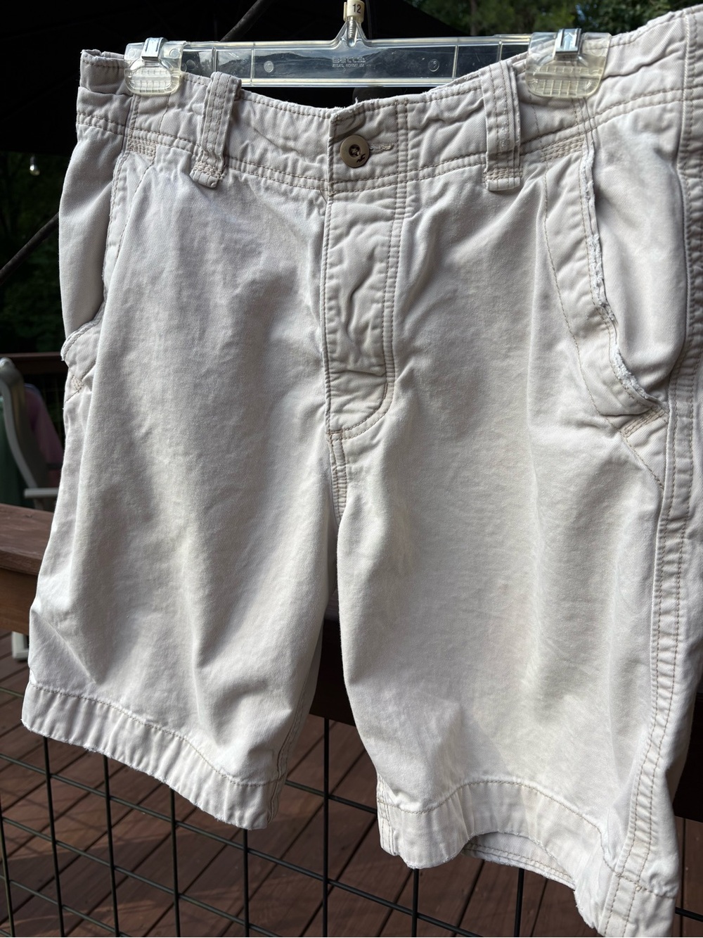 Hollister Men's Light Taupe Flat-Front Shorts